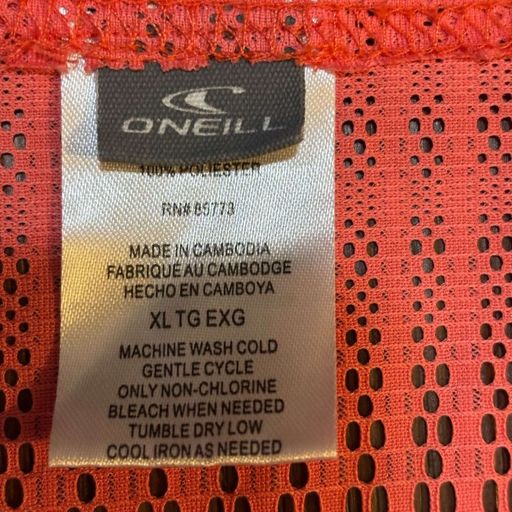 O’Neill swim coverup - Picture 6 of 7